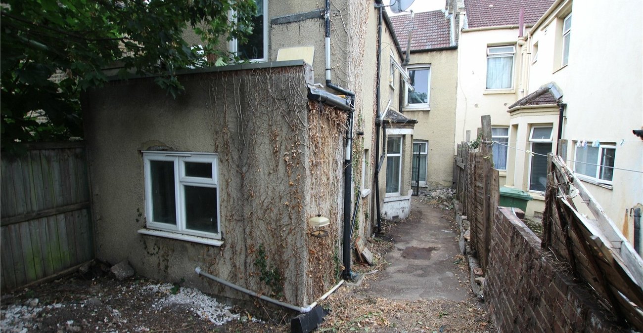 2 bedroom property for sale in Plumstead | Robinson Jackson