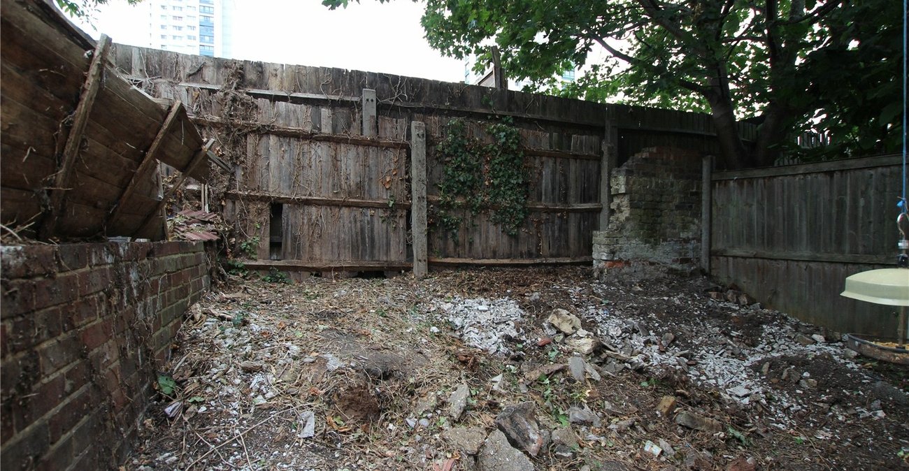 2 bedroom property for sale in Plumstead | Robinson Jackson