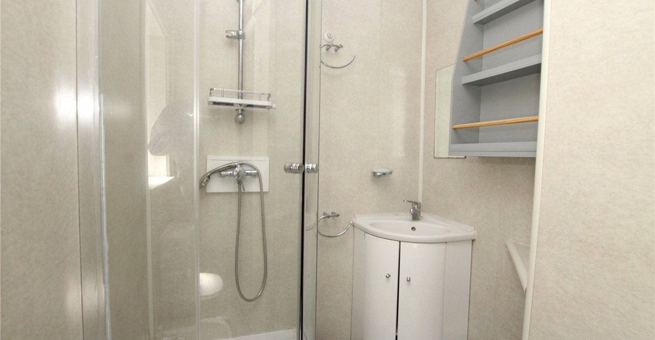 2 bedroom property for sale in Plumstead | Robinson Jackson