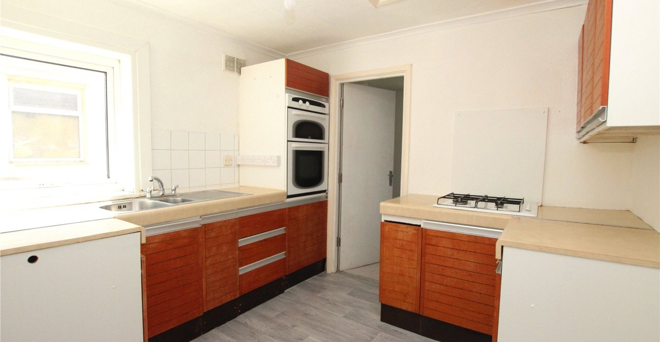 2 bedroom property for sale in Plumstead | Robinson Jackson