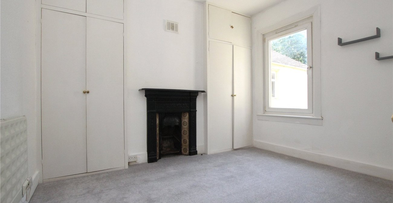 2 bedroom property for sale in Plumstead | Robinson Jackson