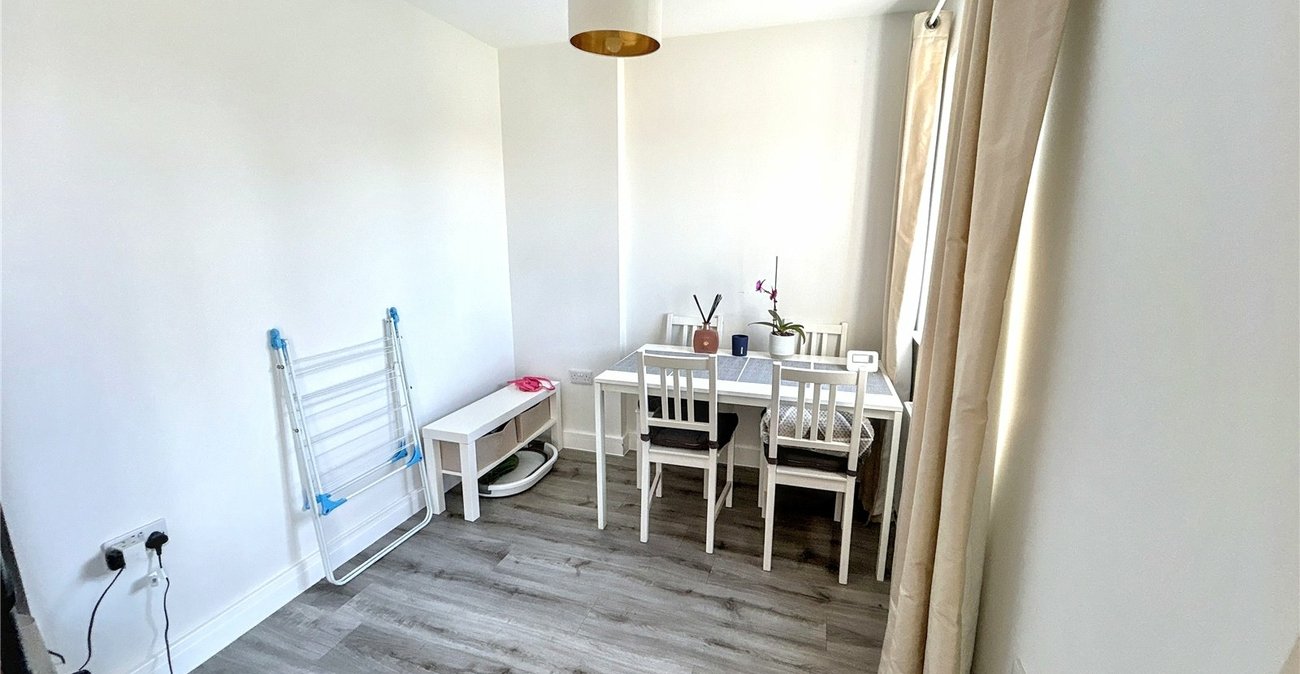 2 bedroom house for sale in South Welling | Robinson Jackson