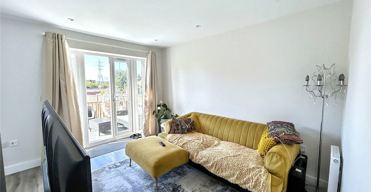 2 bedroom house for sale in South Welling | Robinson Jackson