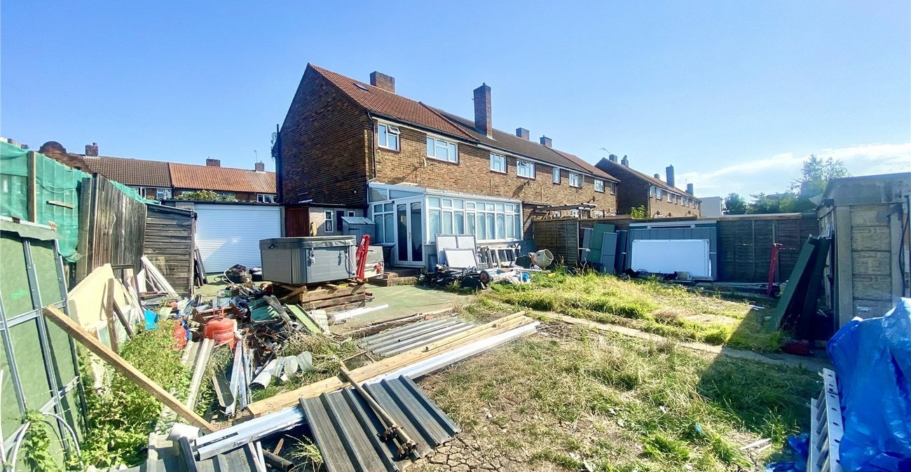 2 bedroom house for sale in Welling | Robinson Jackson