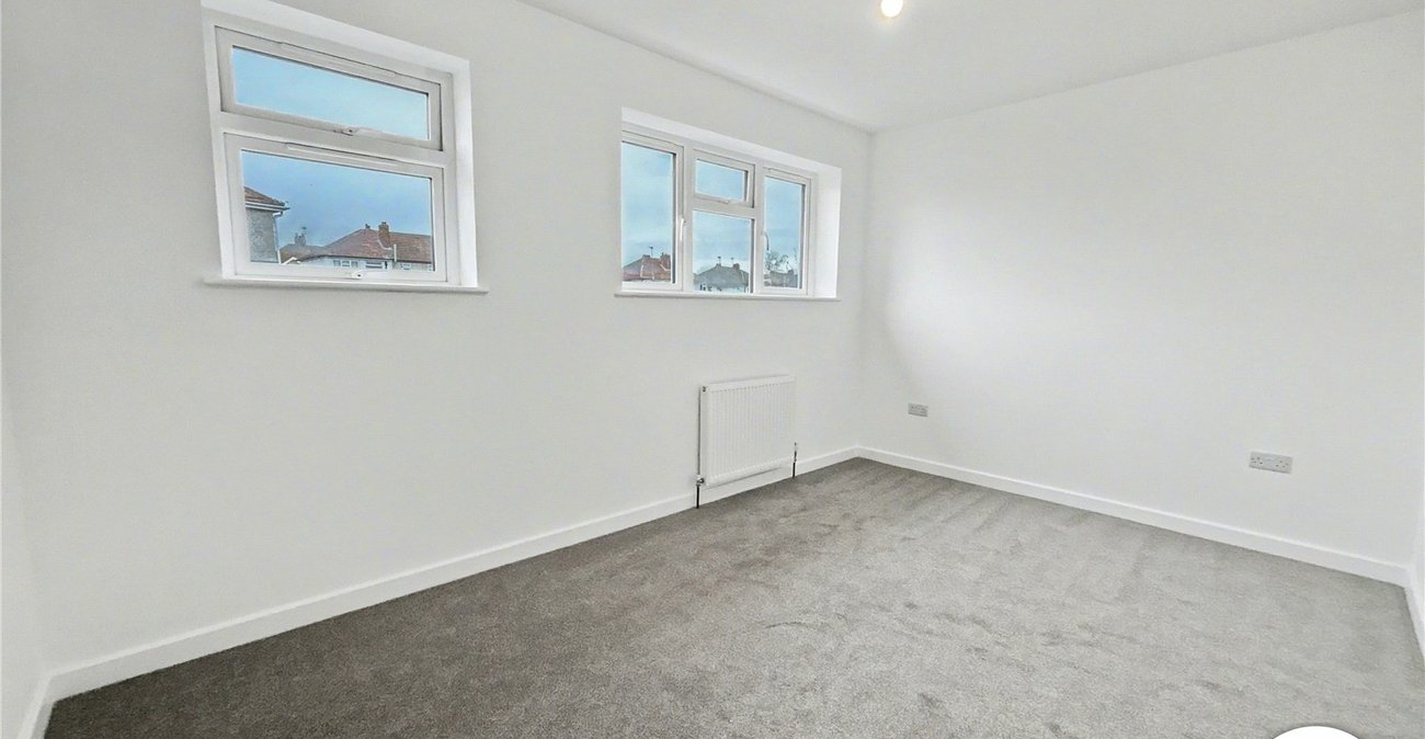 2 bedroom house for sale in Welling | Robinson Jackson