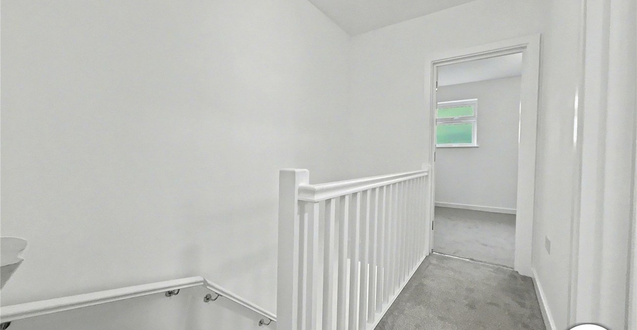 2 bedroom house for sale in Welling | Robinson Jackson