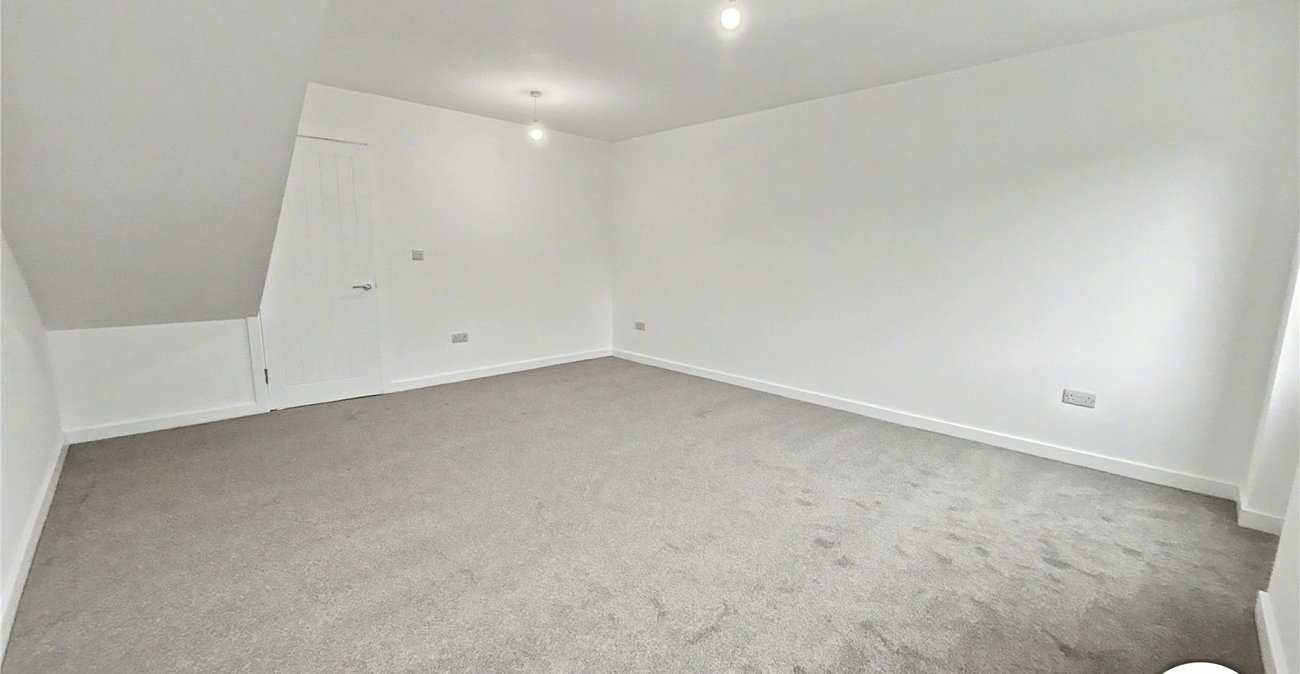 2 bedroom house for sale in Welling | Robinson Jackson