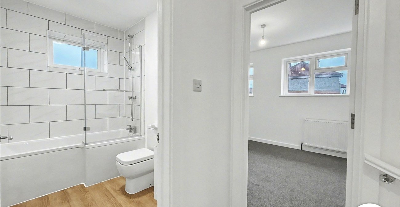2 bedroom house for sale in Welling | Robinson Jackson