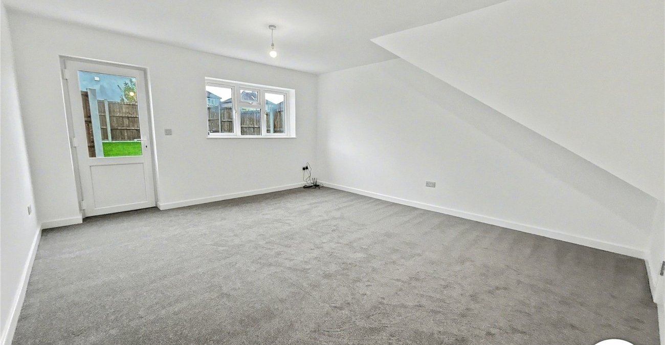 2 bedroom house for sale in Welling | Robinson Jackson