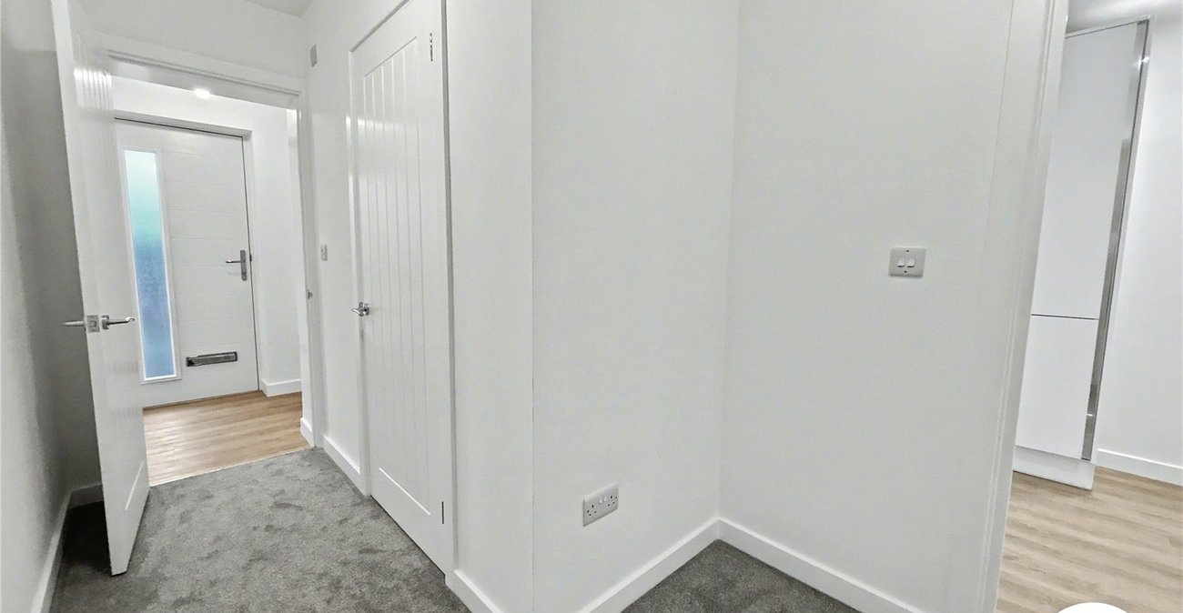 2 bedroom house for sale in Welling | Robinson Jackson