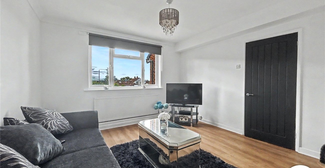 2 bedroom house for sale in Welling | Robinson Jackson