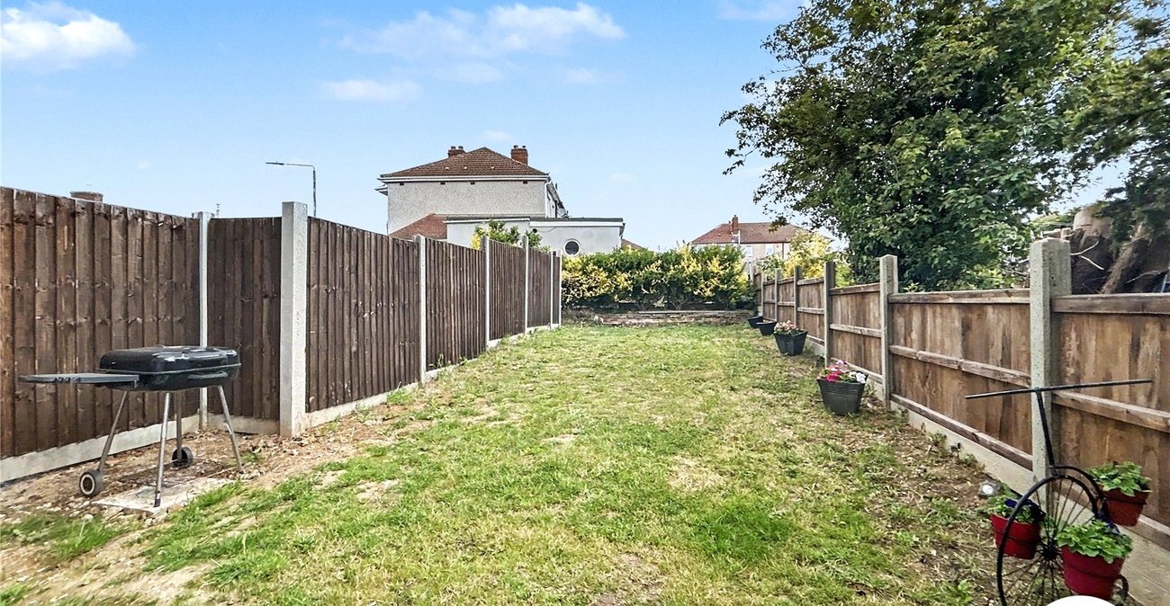 2 bedroom house for sale in Welling | Robinson Jackson