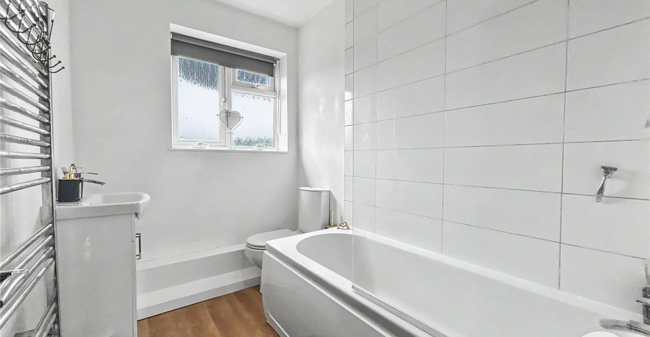 2 bedroom house for sale in Welling | Robinson Jackson