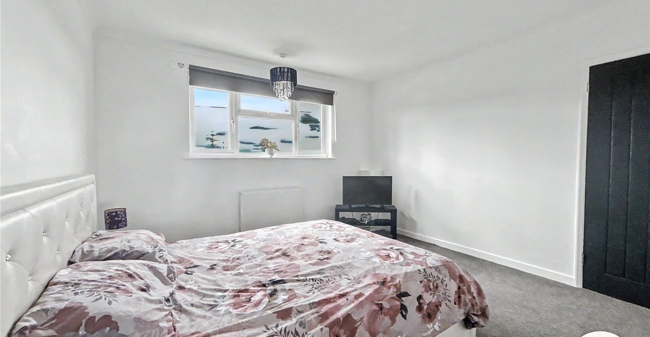 2 bedroom house for sale in Welling | Robinson Jackson