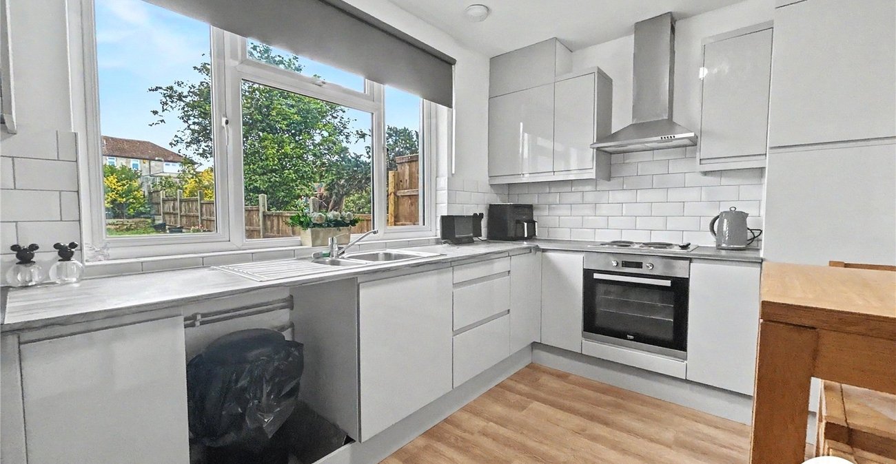 2 bedroom house for sale in Welling | Robinson Jackson