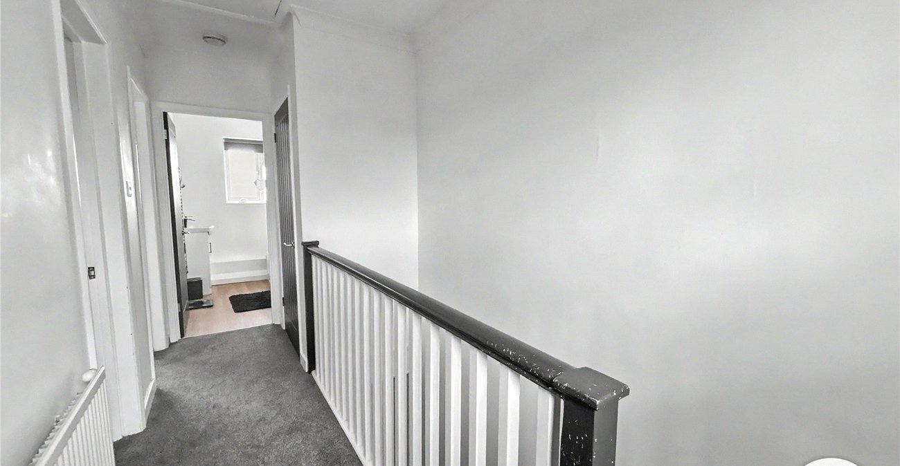 2 bedroom house for sale in Welling | Robinson Jackson