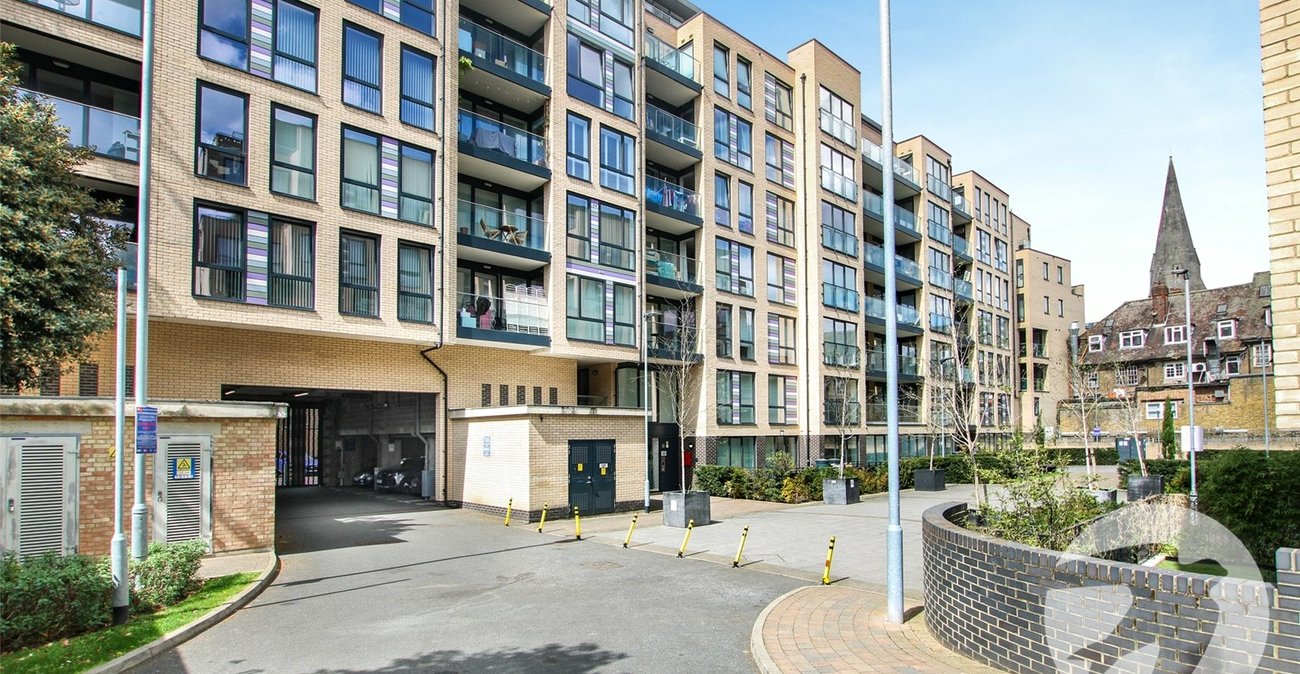 1 bedroom property for sale in London | Robinson Jackson
