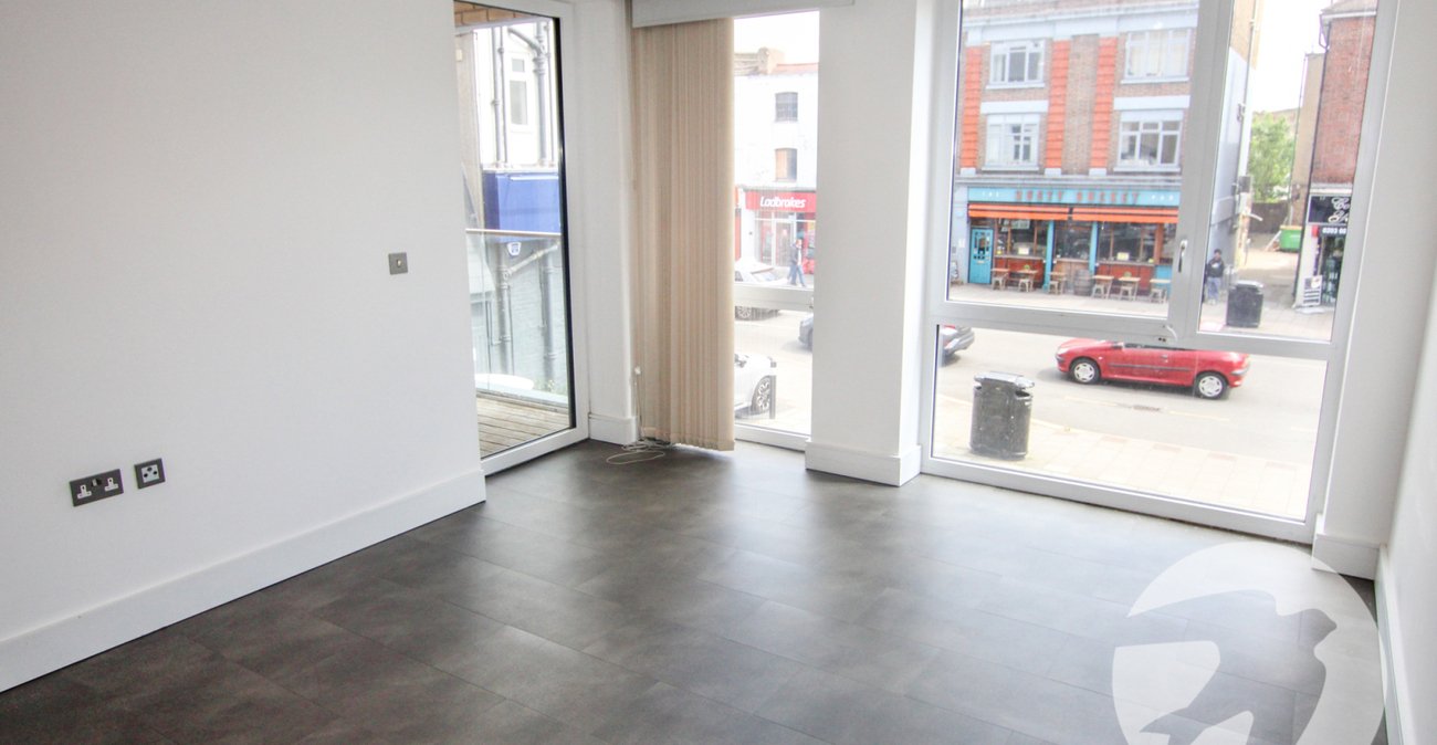 1 bedroom property for sale in London | Robinson Jackson