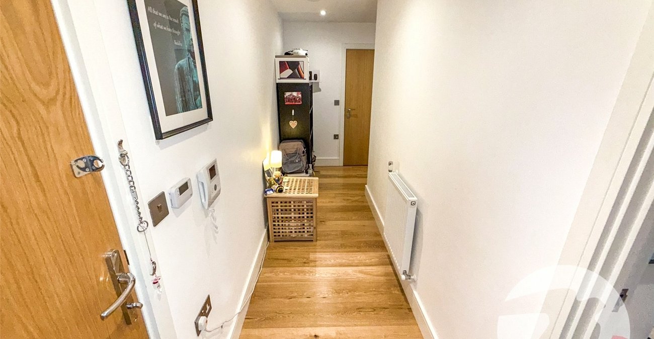 1 bedroom property for sale in London | Robinson Jackson