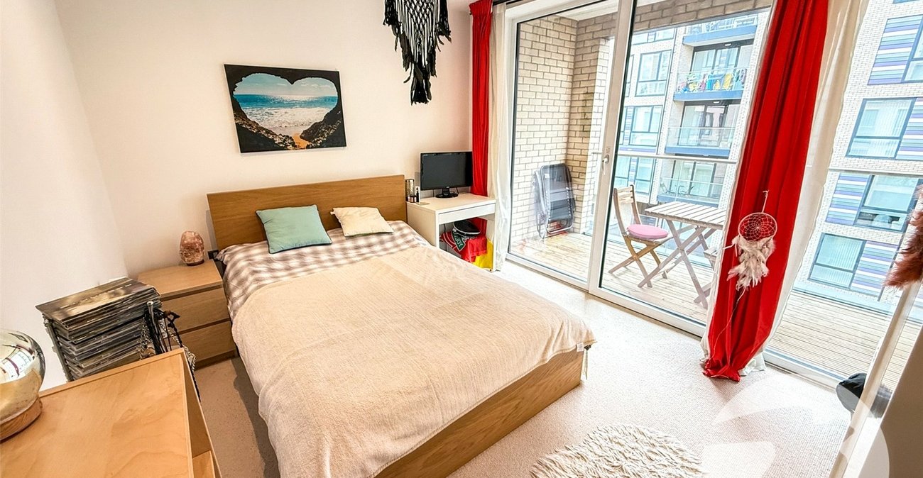 1 bedroom property for sale in London | Robinson Jackson