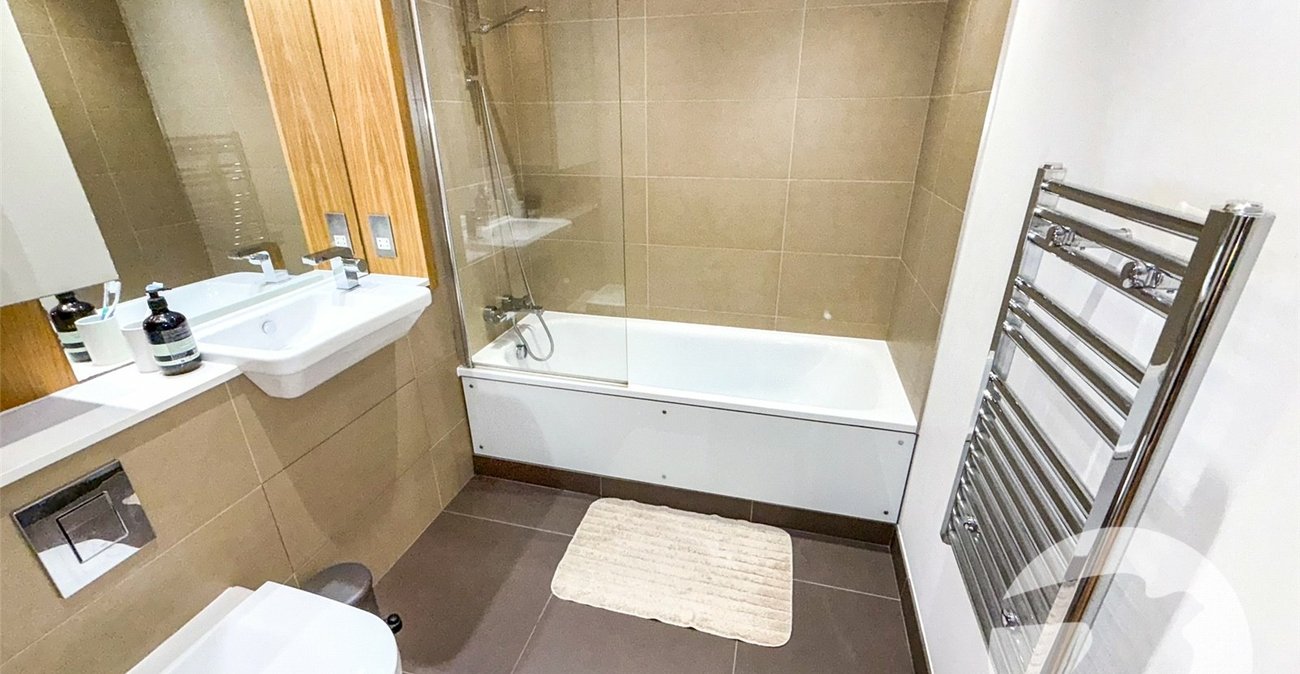 1 bedroom property for sale in London | Robinson Jackson