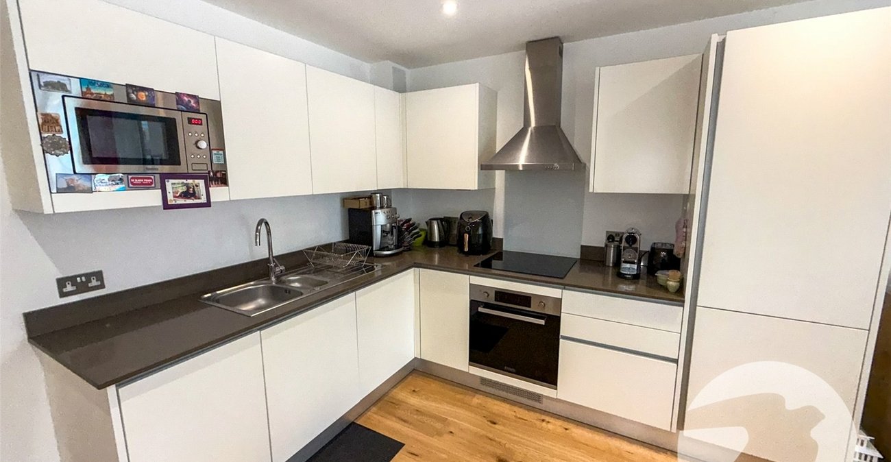1 bedroom property for sale in London | Robinson Jackson