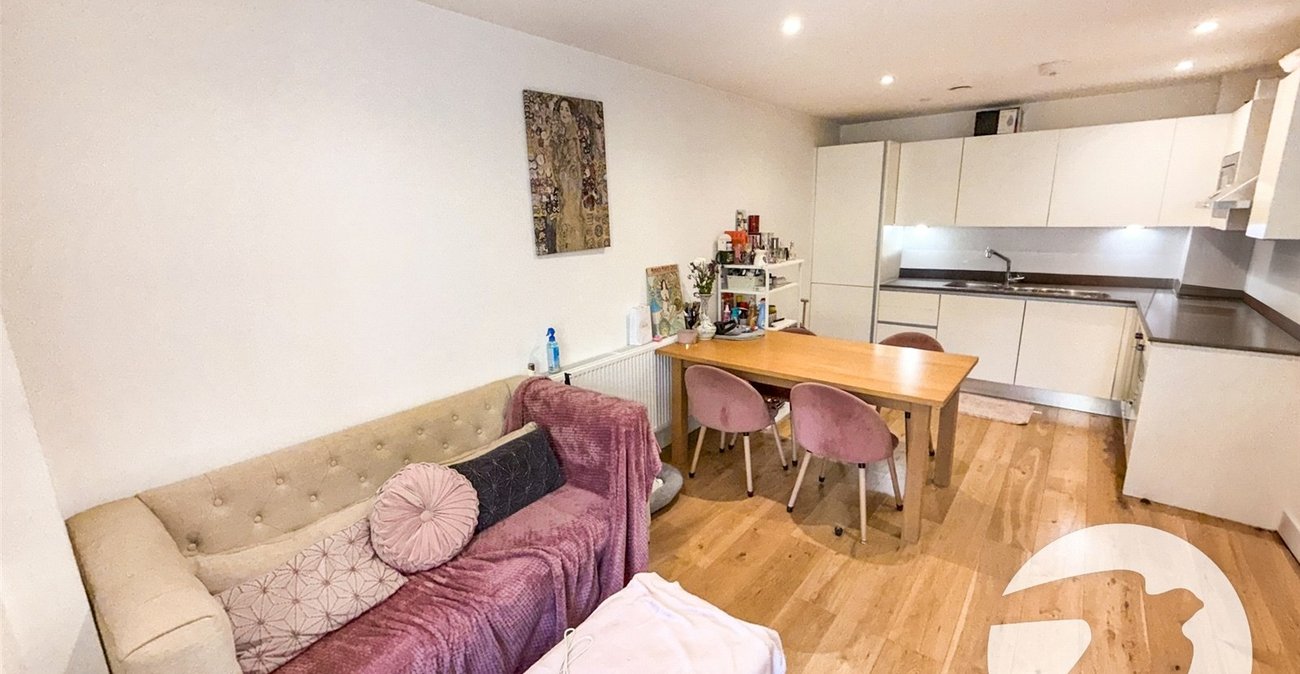 1 bedroom property for sale in London | Robinson Jackson