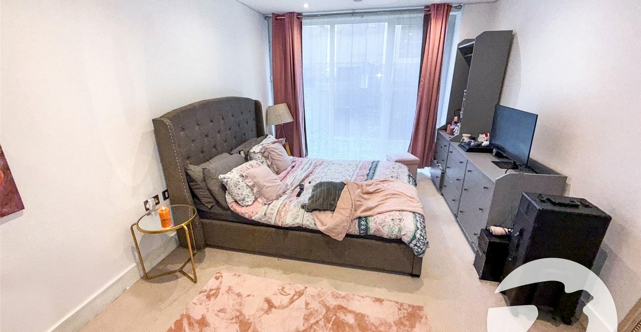 1 bedroom property for sale in London | Robinson Jackson