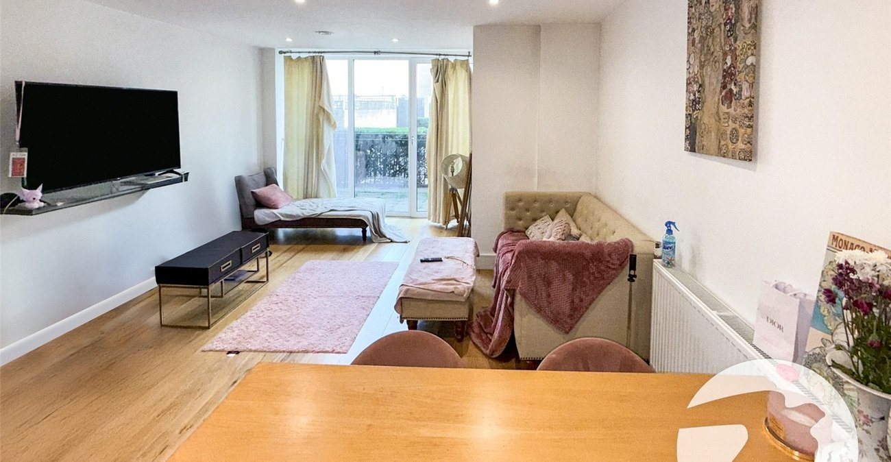 1 bedroom property for sale in London | Robinson Jackson