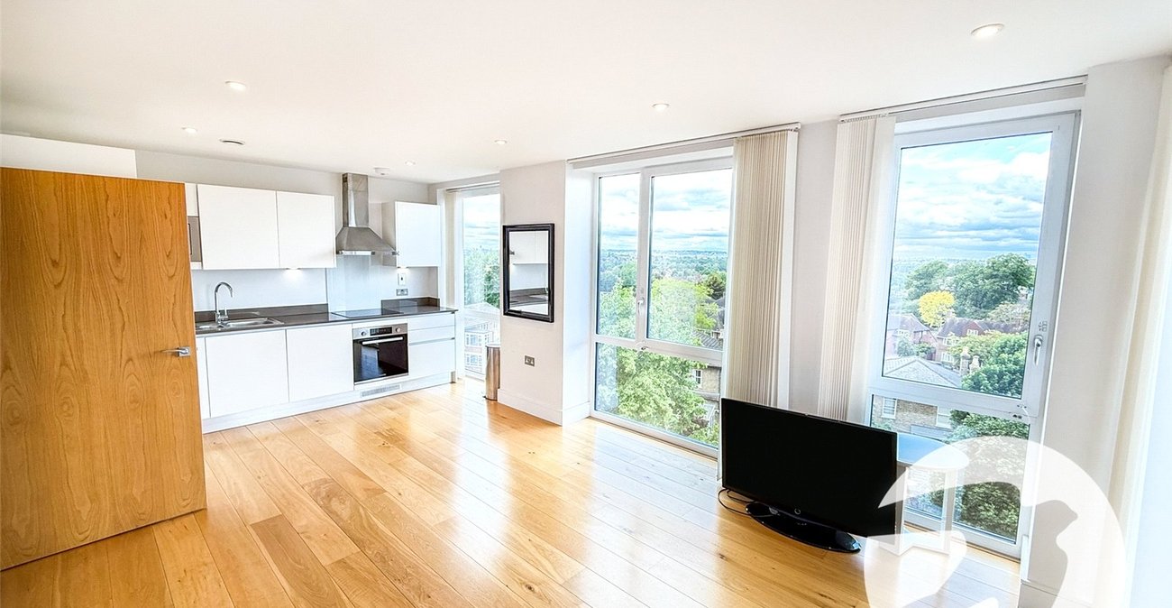 2 bedroom property for sale in London | Robinson Jackson