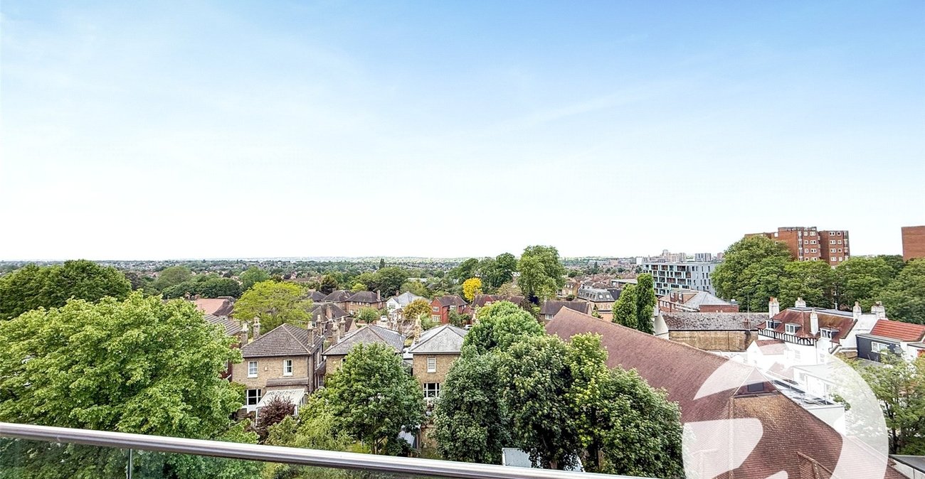 2 bedroom property for sale in London | Robinson Jackson