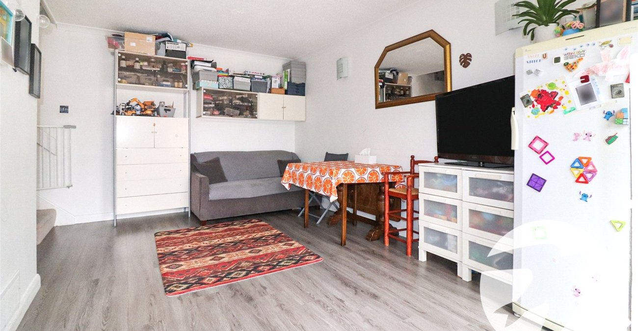 1 bedroom house for sale in Erith | Robinson Jackson