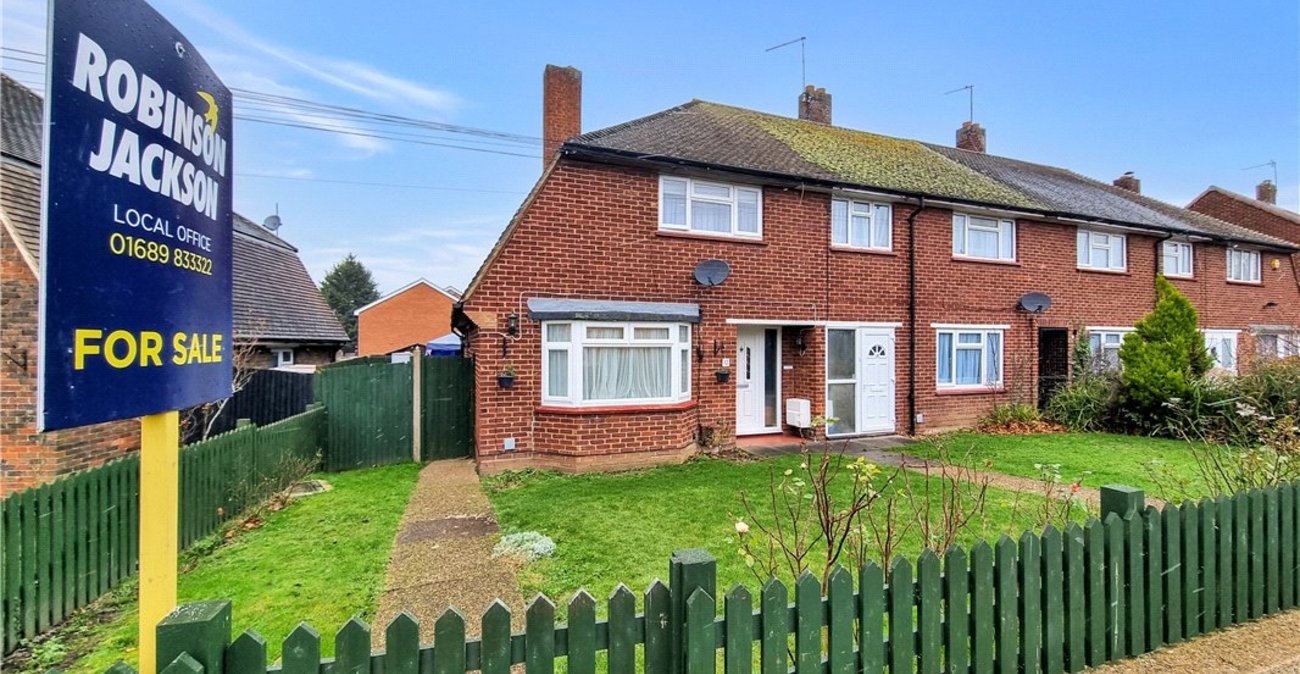 2 bedroom house for sale in St Mary Cray | Robinson Jackson