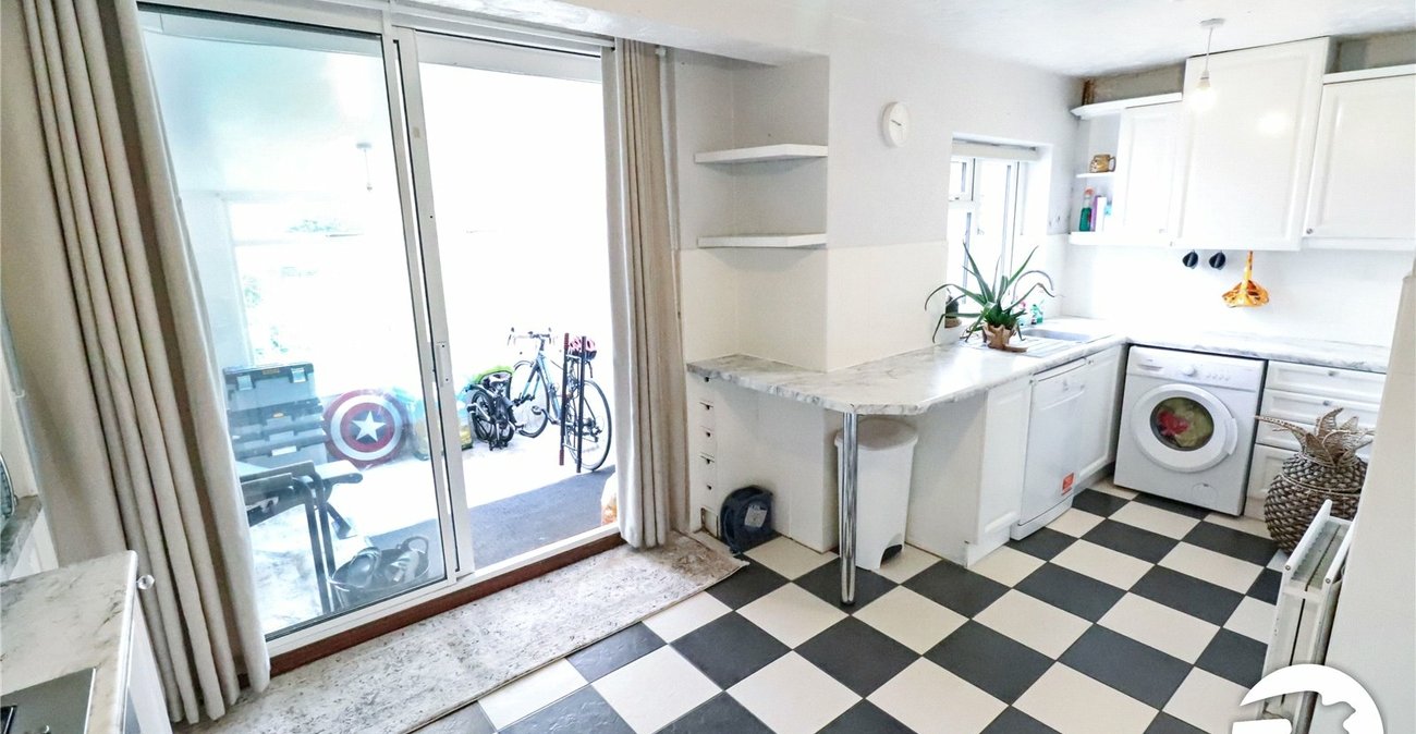 3 bedroom house for sale in Belvedere | Robinson Jackson