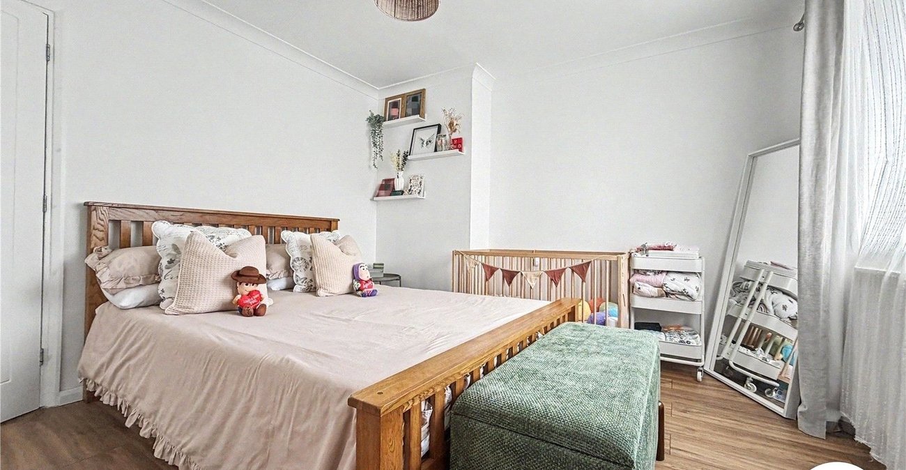 2 bedroom house for sale in Chatham | Robinson Michael & Jackson