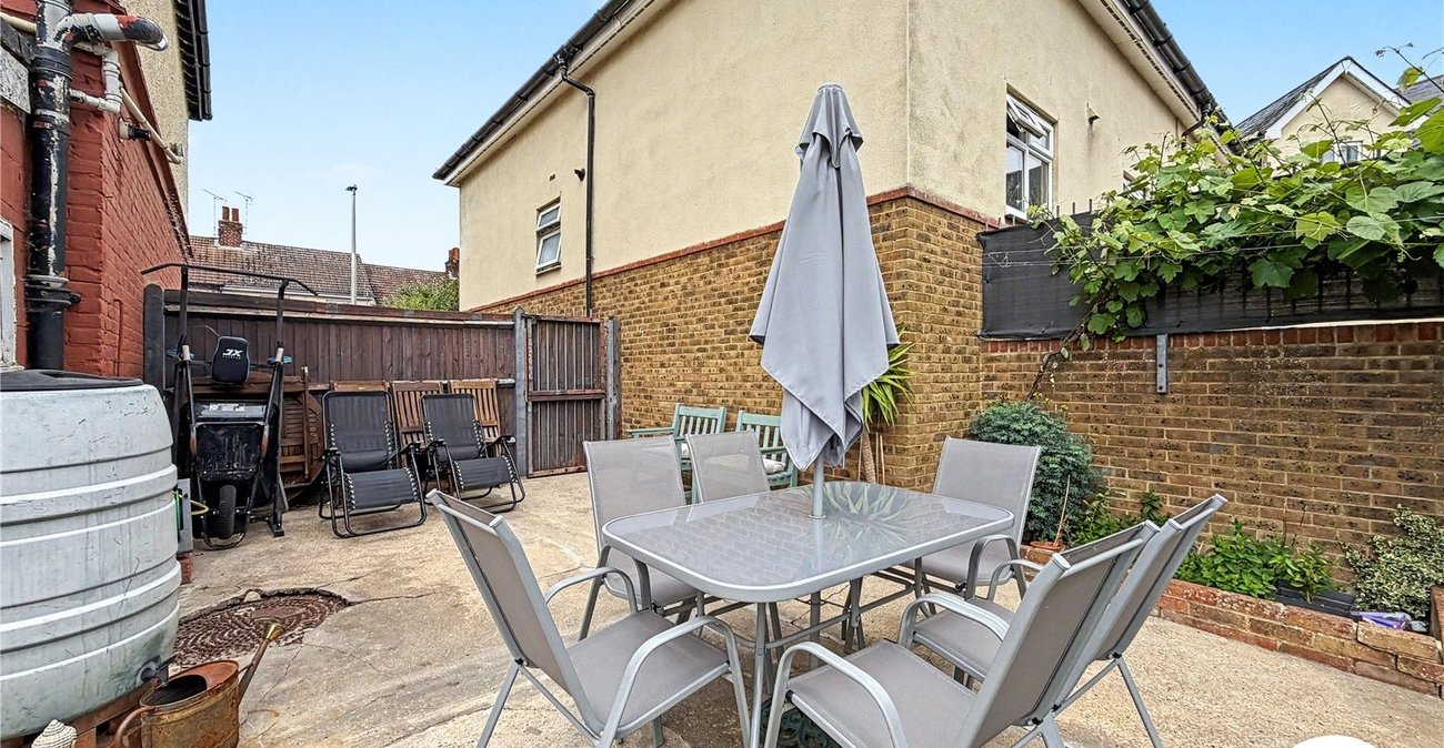 2 bedroom house for sale in Chatham | Robinson Michael & Jackson