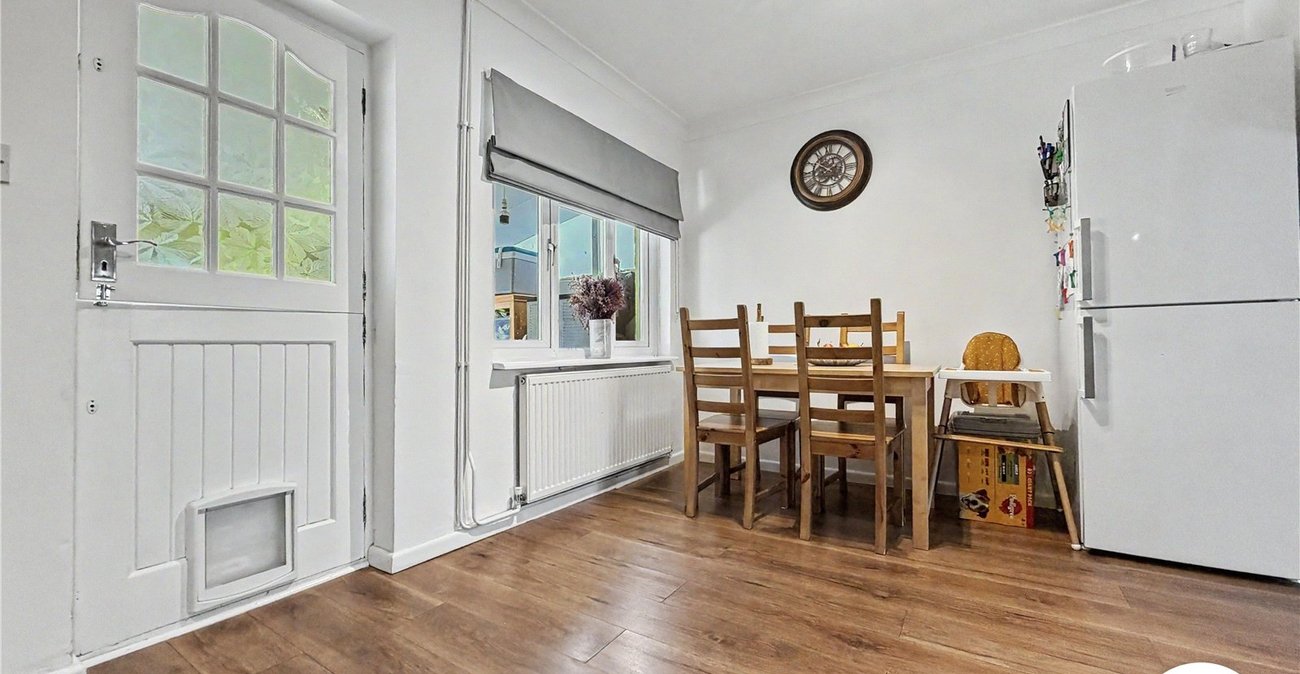 2 bedroom house for sale in Chatham | Robinson Michael & Jackson