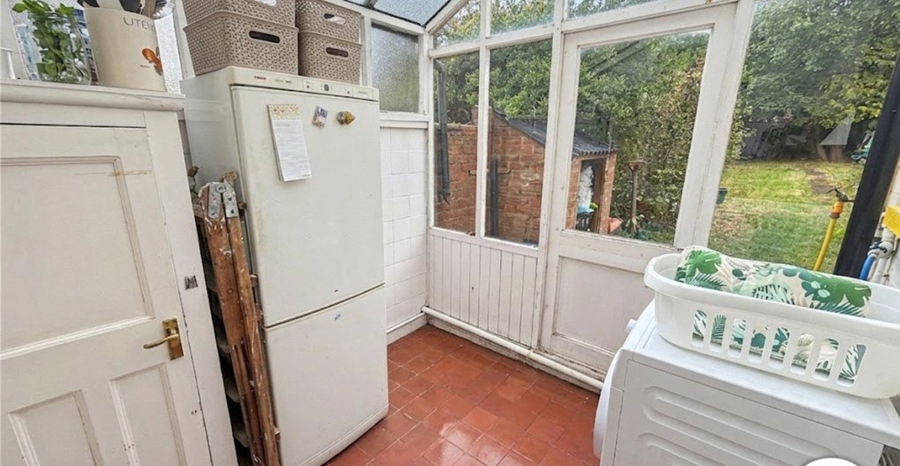 2 bedroom house for sale in Rochester | Robinson Michael & Jackson