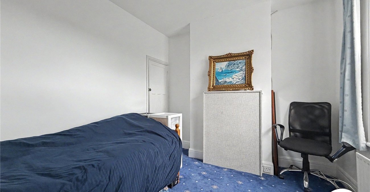 2 bedroom house for sale in Rochester | Robinson Michael & Jackson
