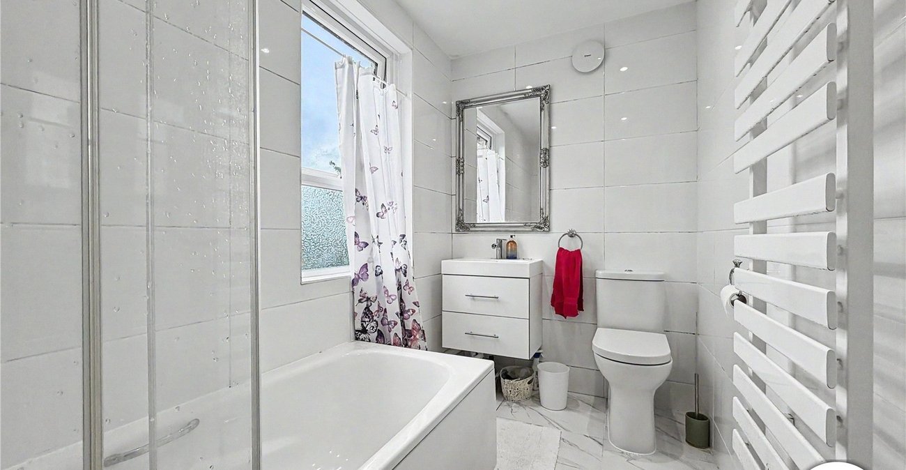 2 bedroom house for sale in Rochester | Robinson Michael & Jackson