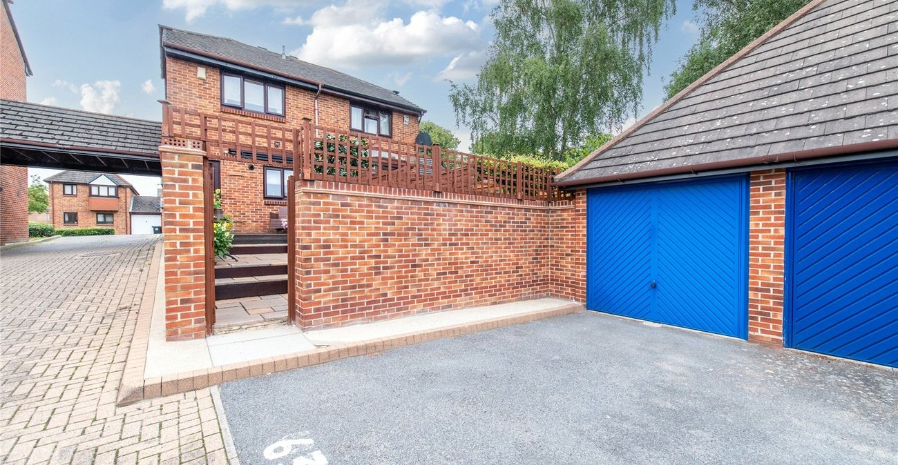 2 bedroom house for sale in Gravesend | Robinson Michael & Jackson