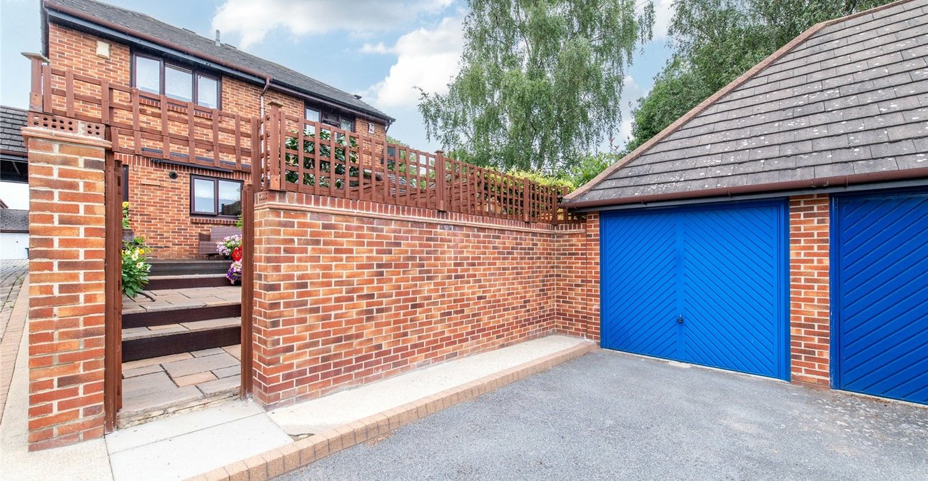 2 bedroom house for sale in Gravesend | Robinson Michael & Jackson