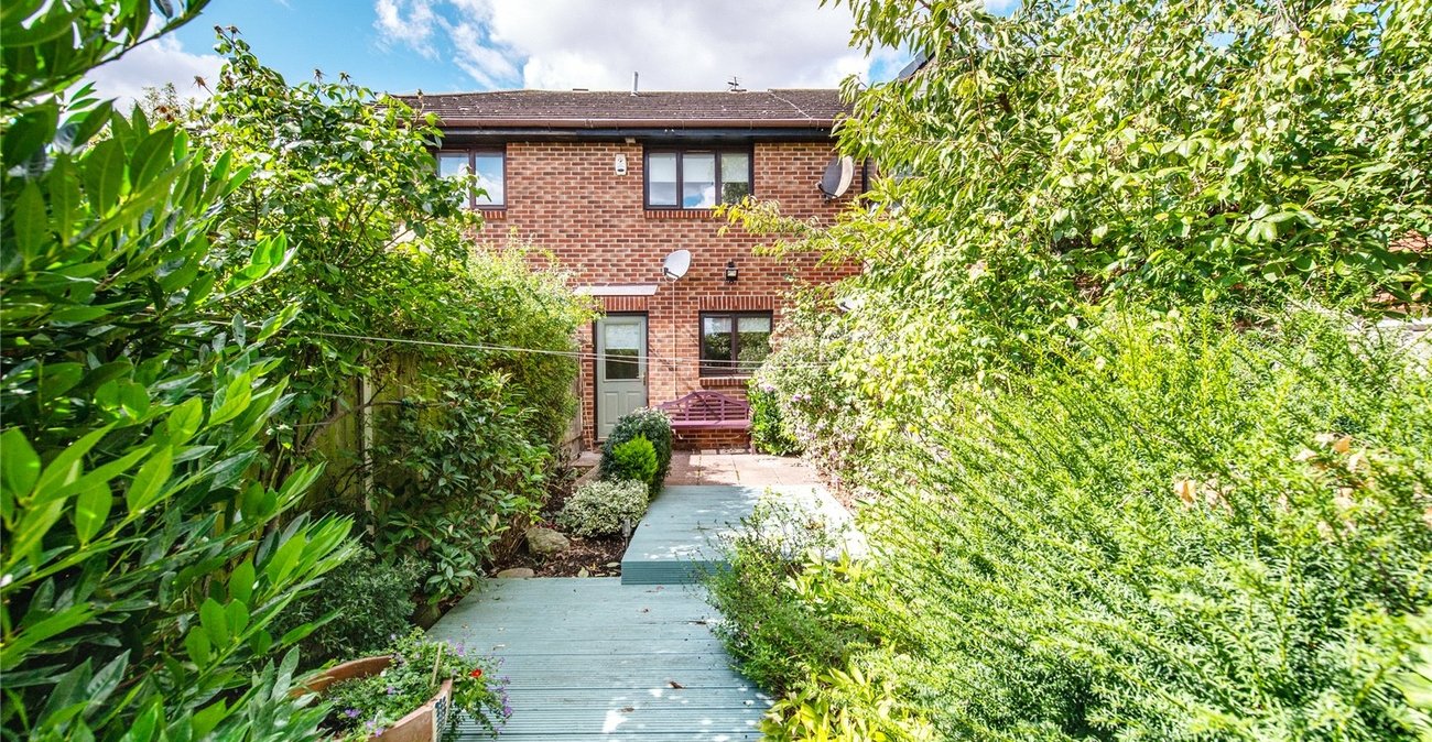 2 bedroom house for sale in Gravesend | Robinson Michael & Jackson