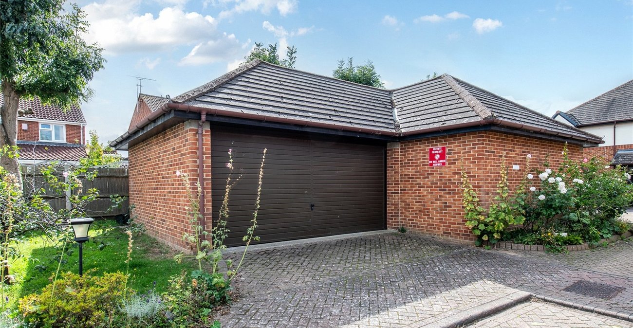 2 bedroom house for sale in Gravesend | Robinson Michael & Jackson