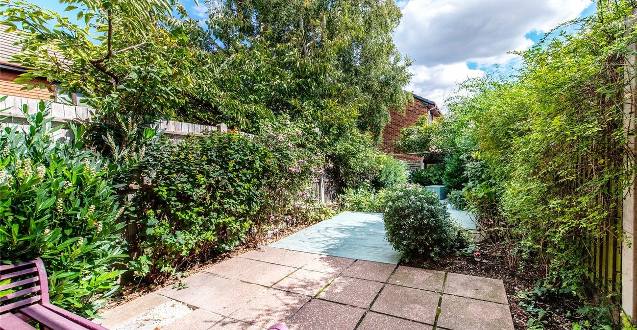 2 bedroom house for sale in Gravesend | Robinson Michael & Jackson