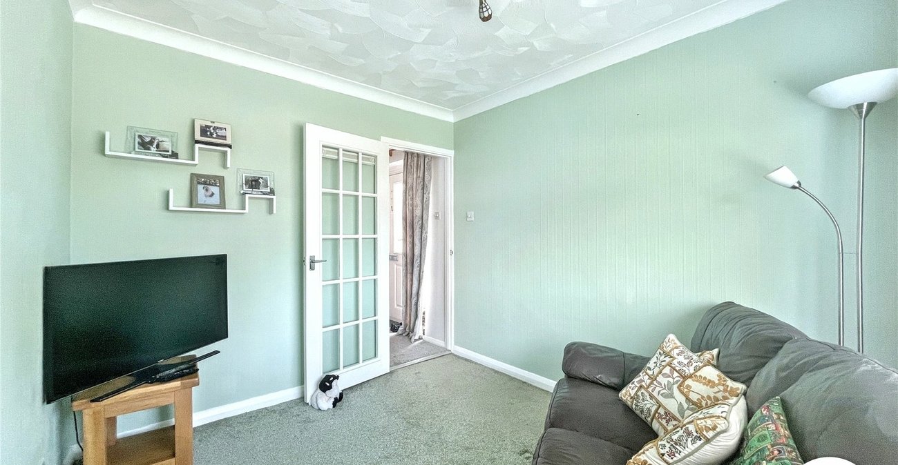 3 bedroom bungalow for sale in Sittingbourne | Robinson Michael & Jackson