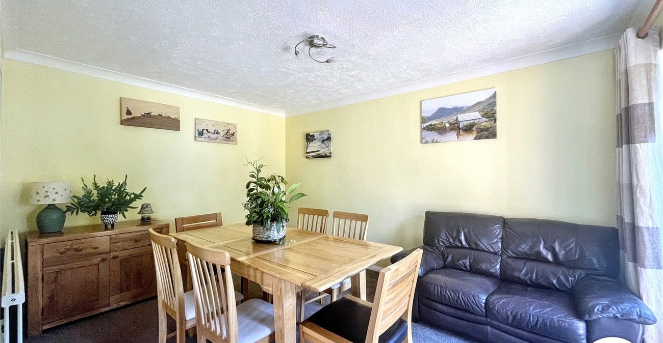 3 bedroom bungalow for sale in Sittingbourne | Robinson Michael & Jackson