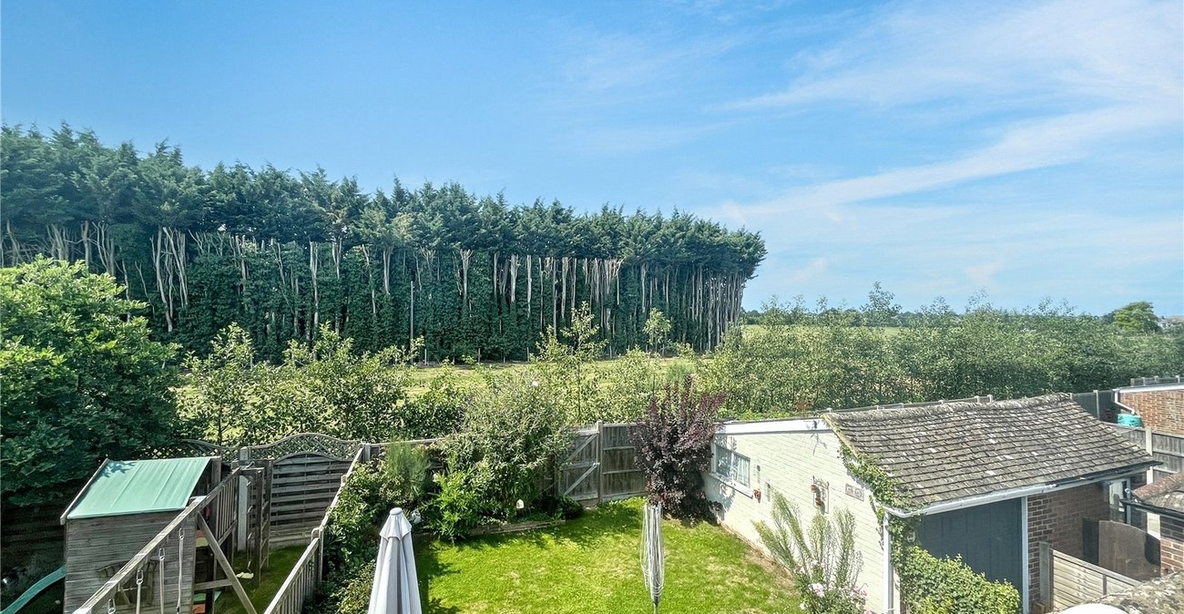 3 bedroom bungalow for sale in Sittingbourne | Robinson Michael & Jackson