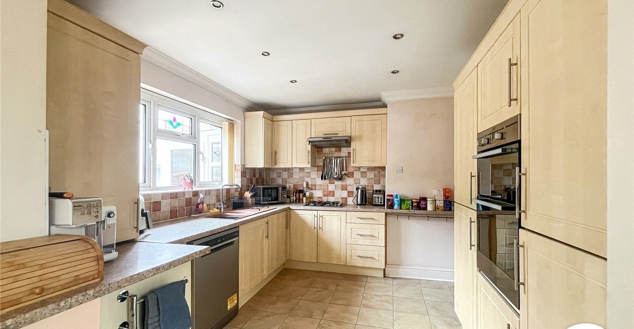 3 bedroom bungalow for sale in Sittingbourne | Robinson Michael & Jackson