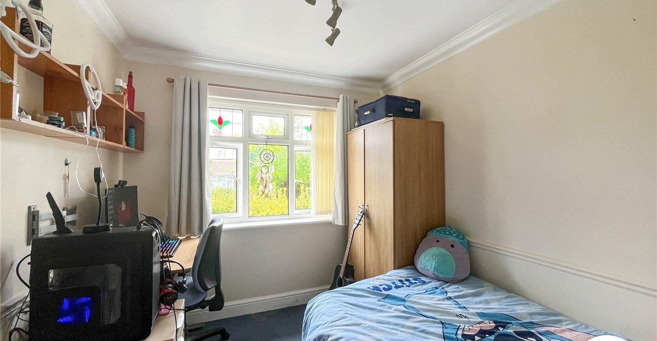 3 bedroom bungalow for sale in Sittingbourne | Robinson Michael & Jackson